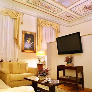 **** Aparthotel Tornabuoni La Petite Italy